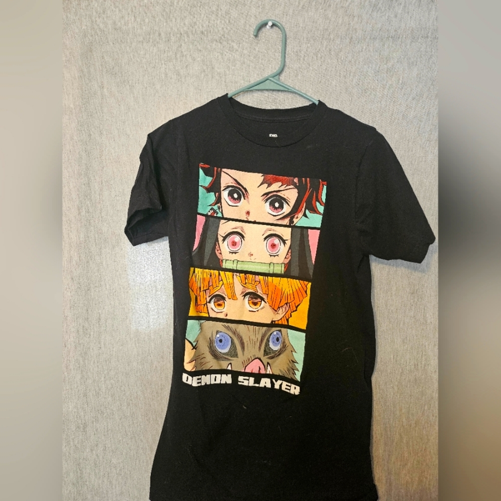 Demon slayer anime graphic t-shirt